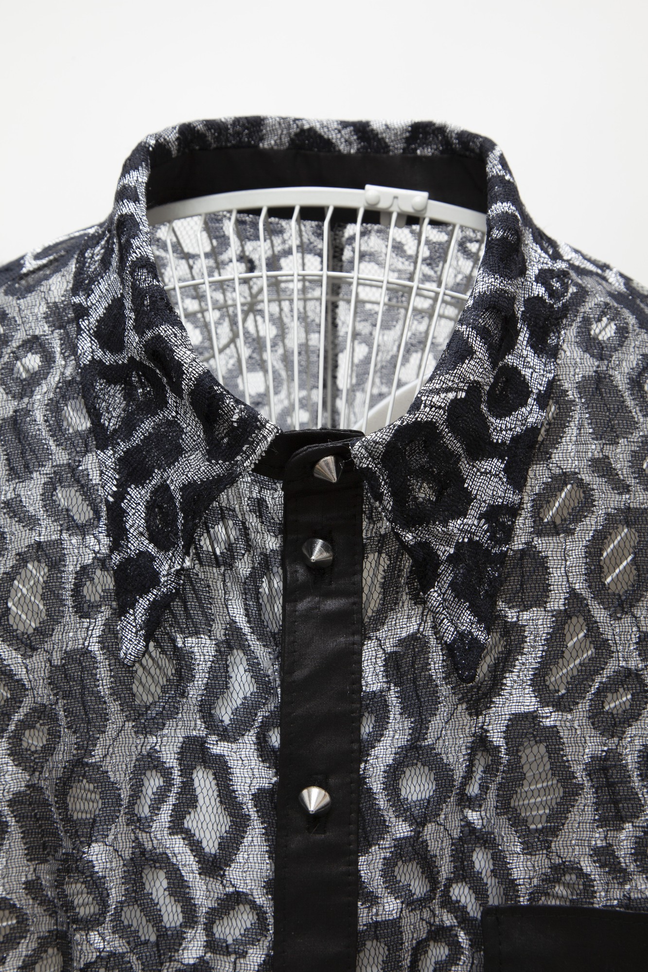 mixed fibres lace shirt for gabby
